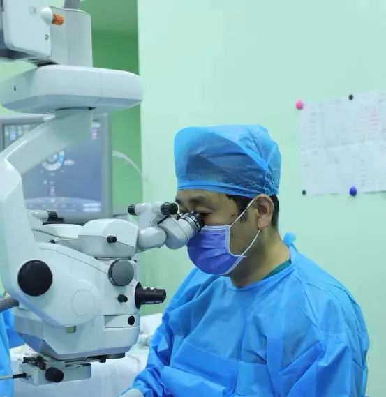 「小白」闯关记——如何战胜先天性白内障