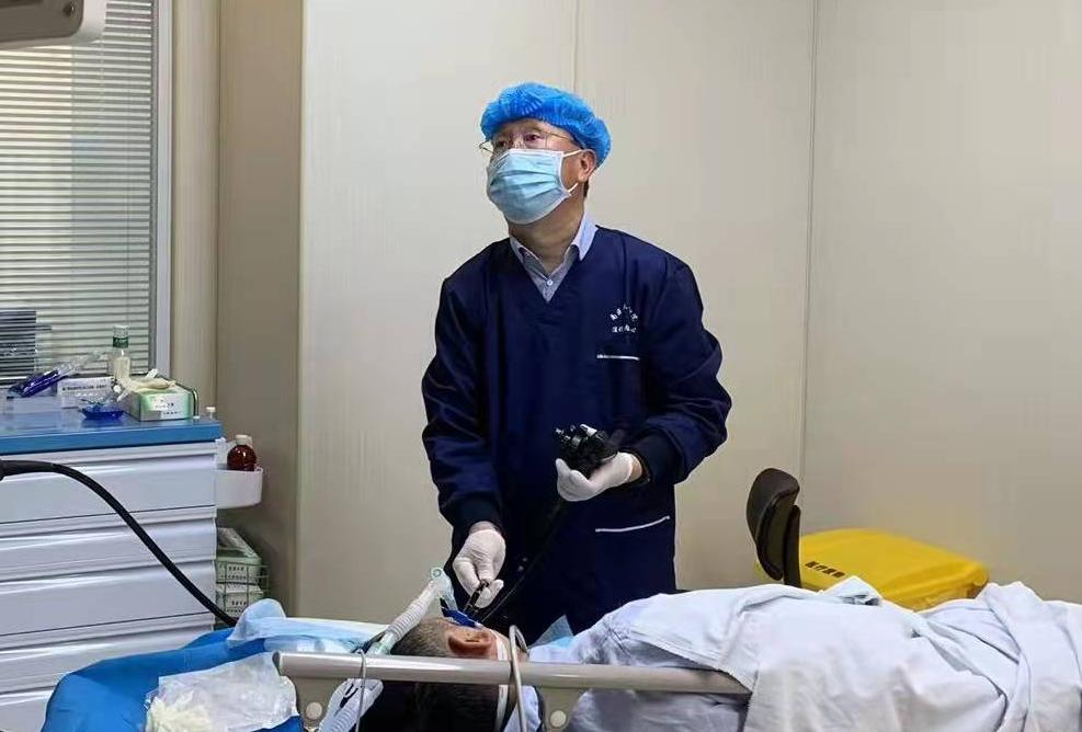 争分夺秒!南京医科大学第二附属医院抢救一例肝硬化大出血病人