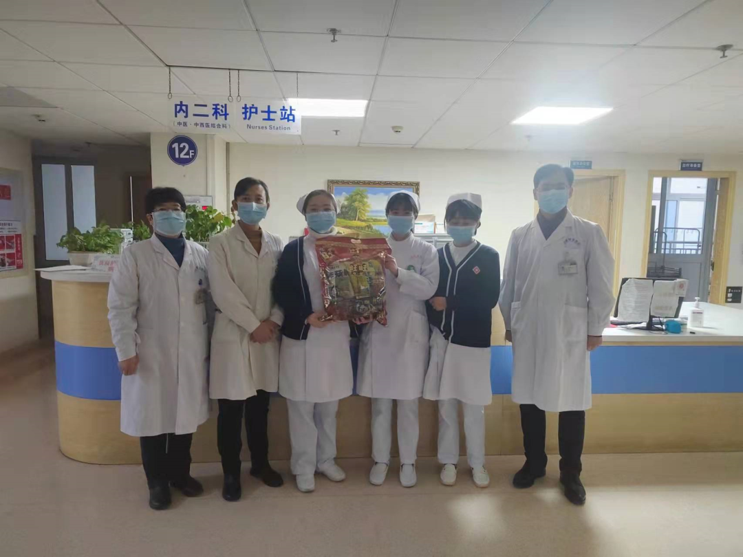 新春送关怀 | 大年初一院领导慰问坚守一线岗位的值班人员