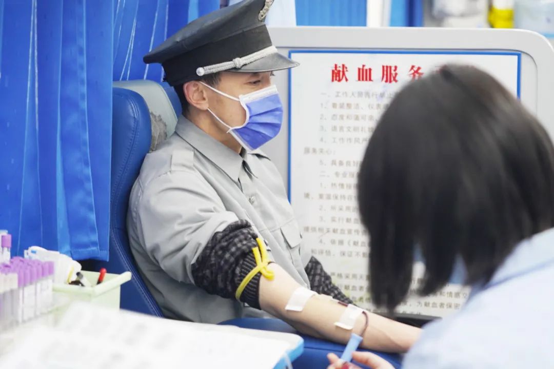 用爱为生命加油常 德市第四人民医院开展无偿献血活动