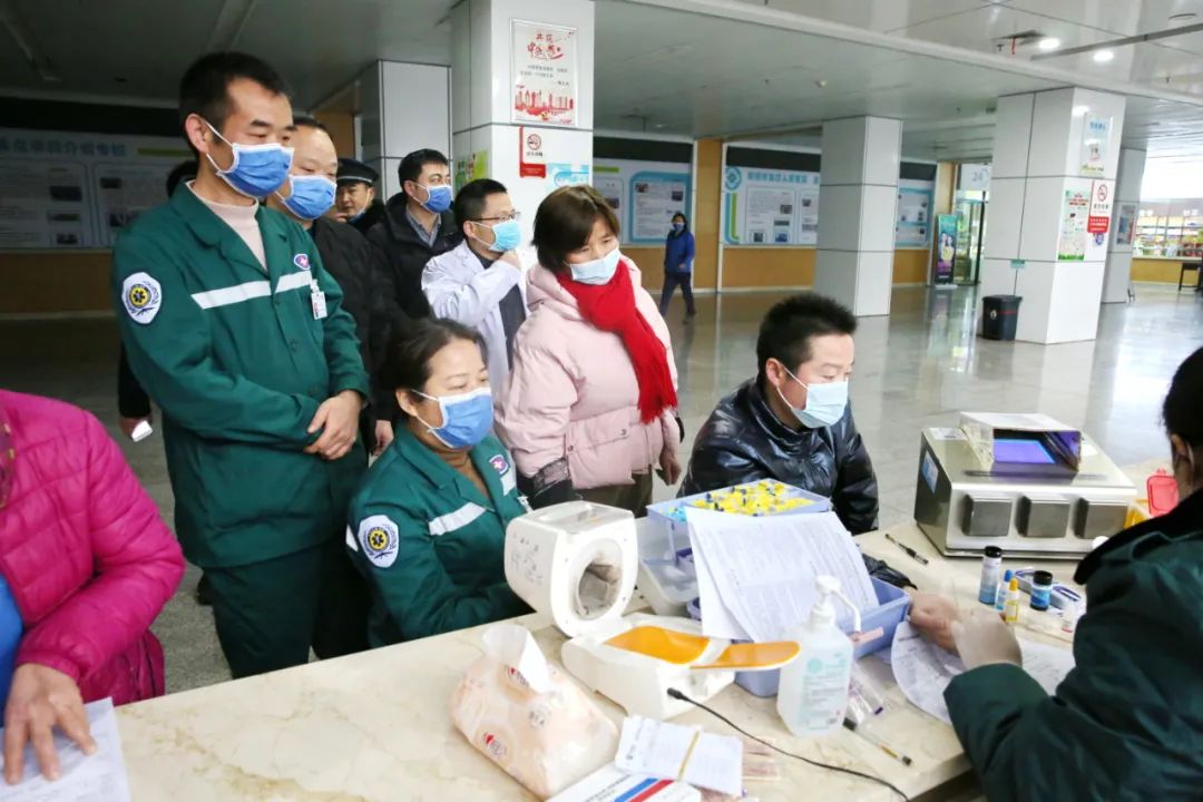 用爱为生命加油常 德市第四人民医院开展无偿献血活动