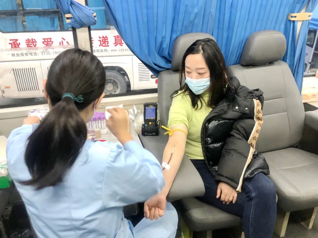 用爱为生命加油常 德市第四人民医院开展无偿献血活动