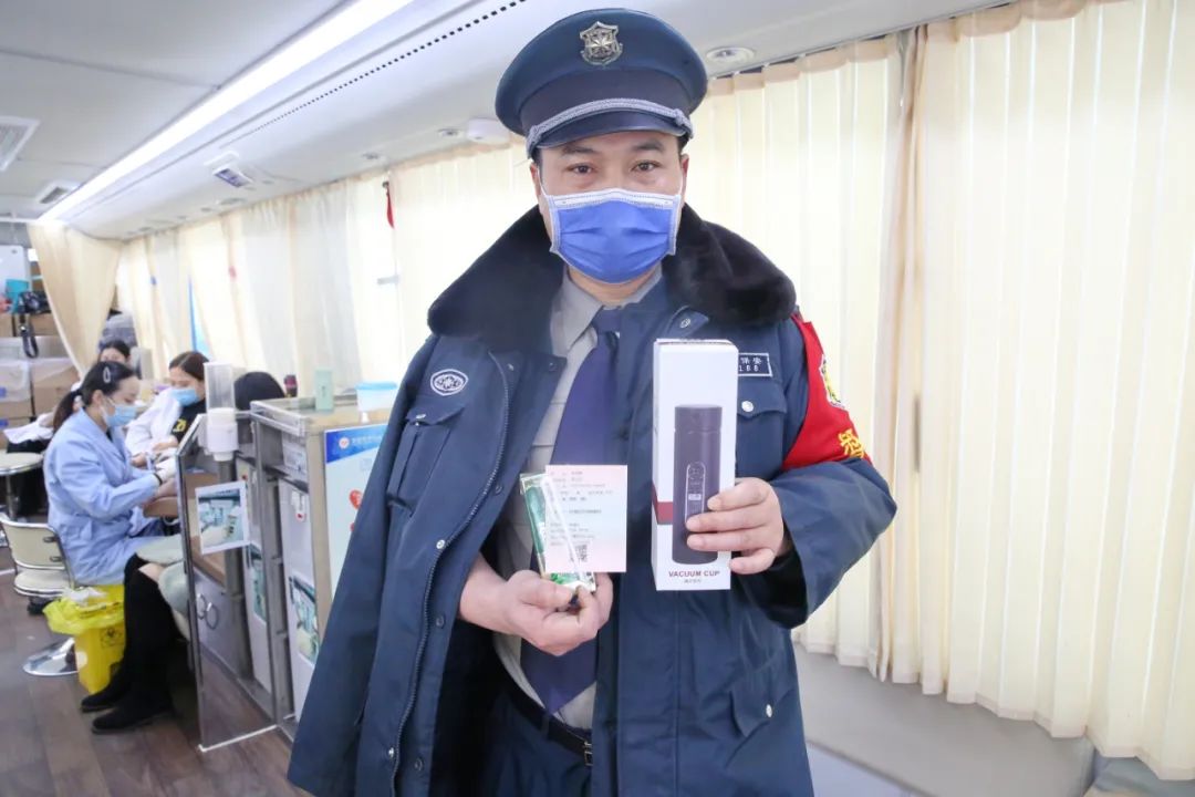 用爱为生命加油常 德市第四人民医院开展无偿献血活动