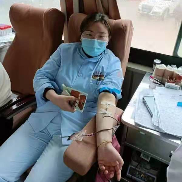 凝聚四方热血,传递生命关爱——苍南县中医院开展无偿献血活动