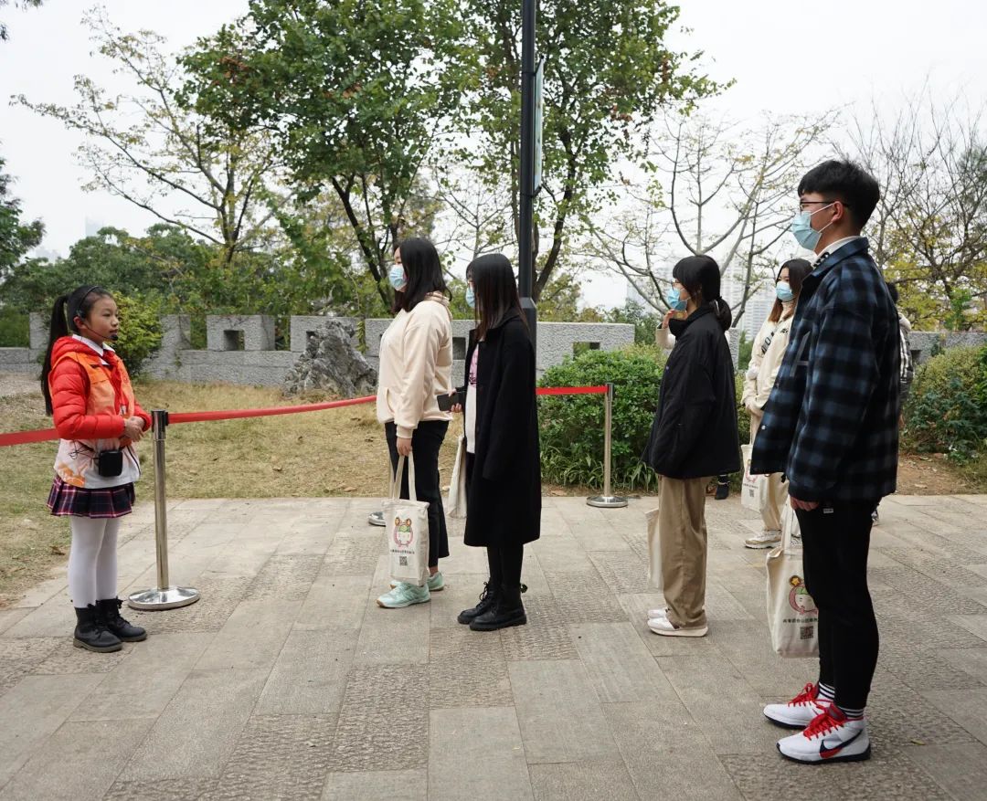 2022 年仓山区闽籍返乡学子「扬帆计划」活动打卡福州爱尔眼科医院