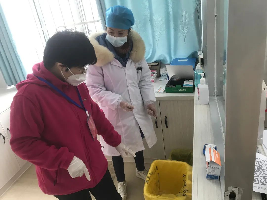 梅开争艳，显丹心赤忱——共产党员、钢都花园社区卫生服务中心主任梅燕赴广西百色疫区工作纪实