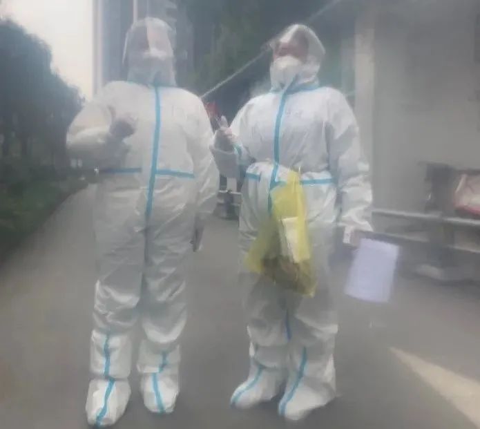 今日医墩墩已上线,请自提