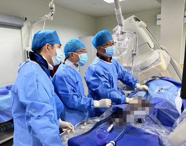 华南首例!珠海市人民医院成功开展 Amulet 左心耳封堵术