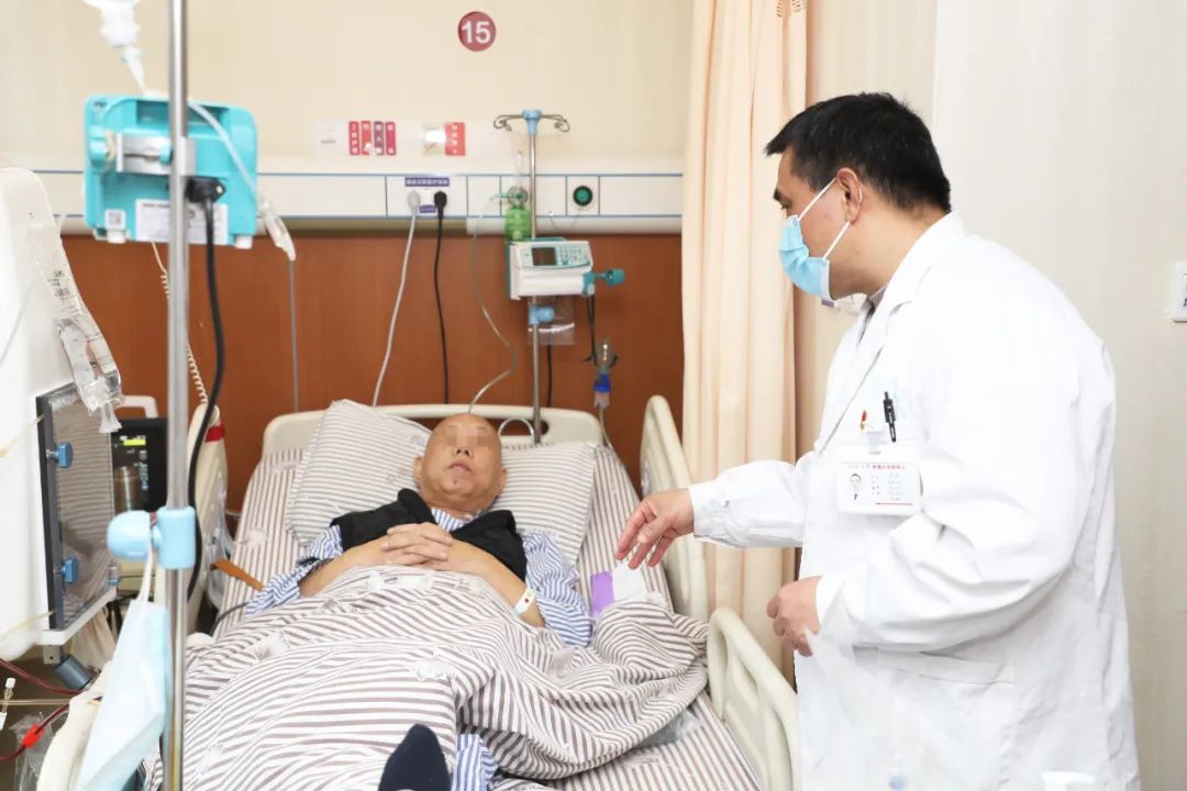 老人多种疾病缠身又慢性胰腺炎急性发作，上海天佑医院多学科联合救治成功
