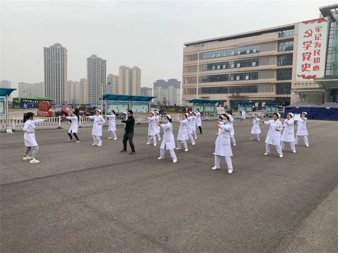 3 月妇女节到来之际，藏着她们的快乐！