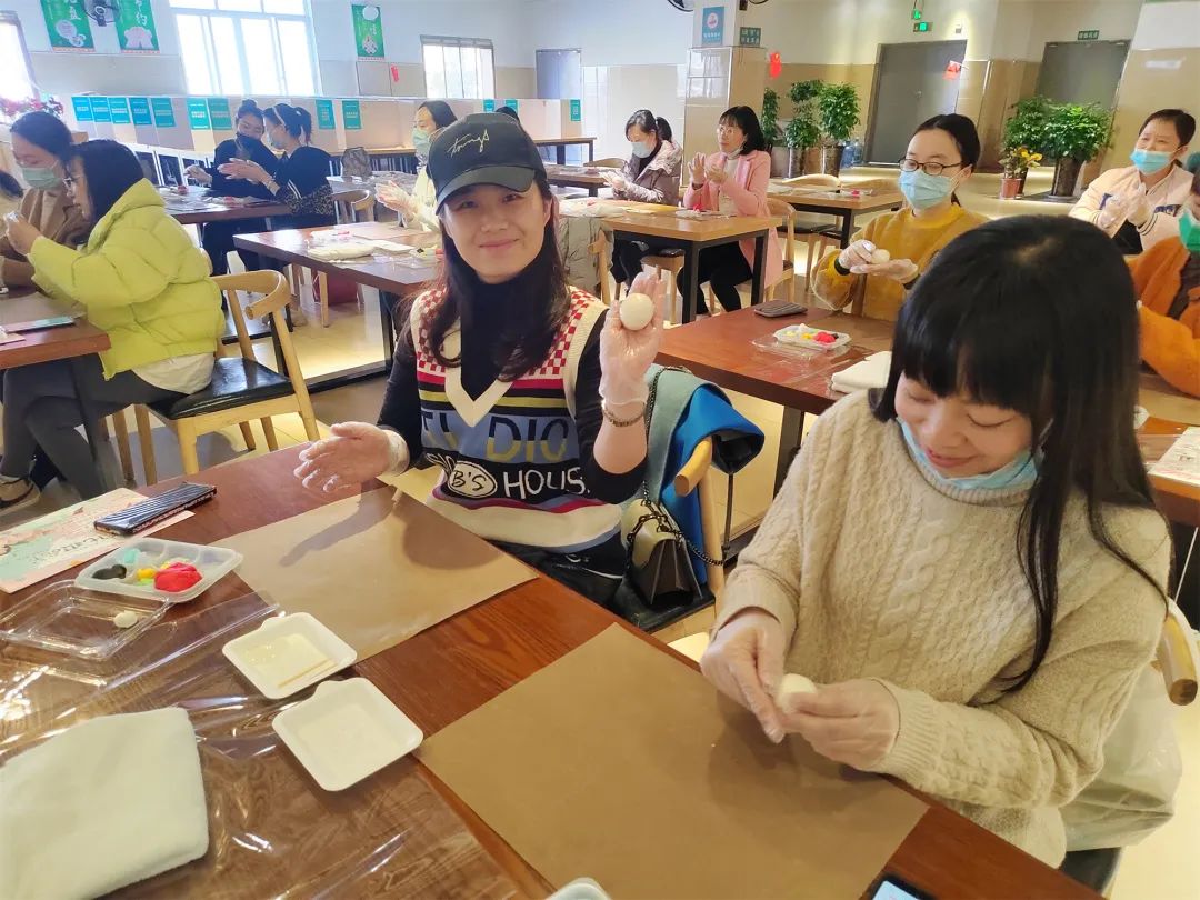 3 月妇女节到来之际，藏着她们的快乐！