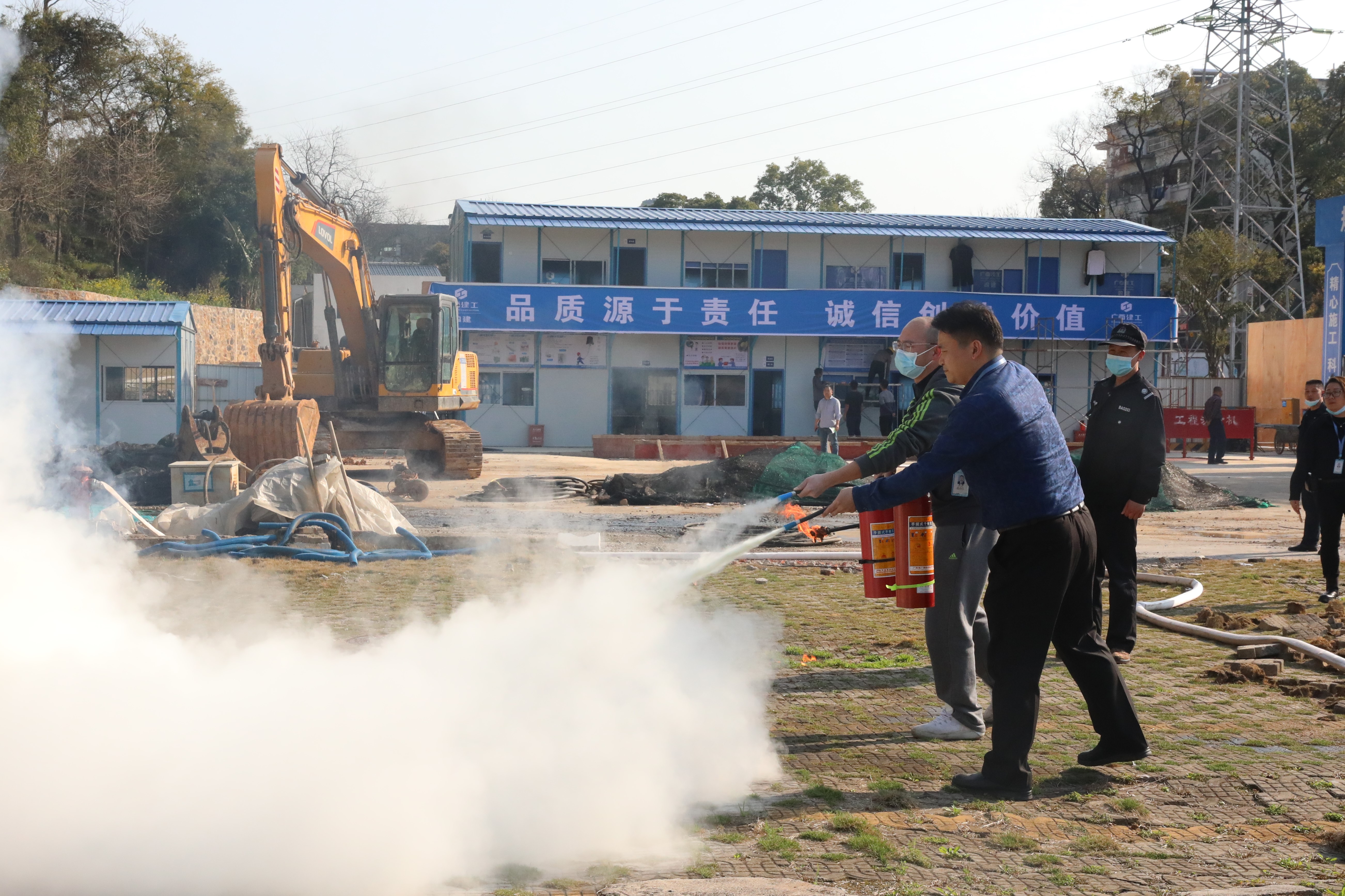 广西壮族自治区南溪山医院开展消防安全培训演练