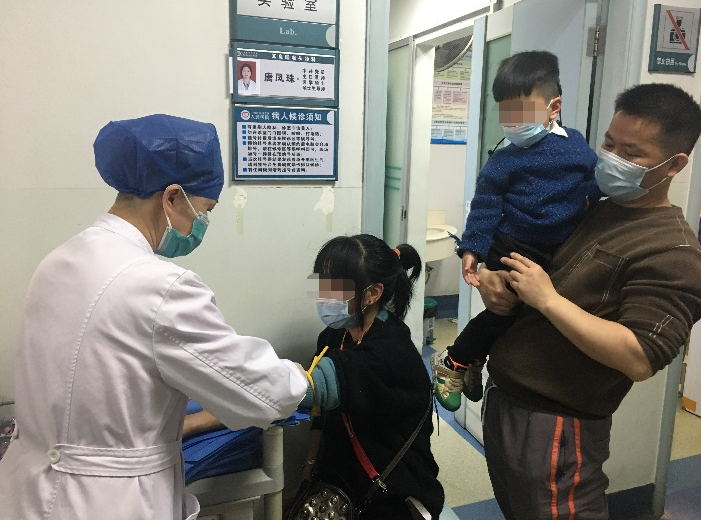 广西壮族自治区人民医院：耳鼻咽喉头颈科开展爱耳日义诊活动