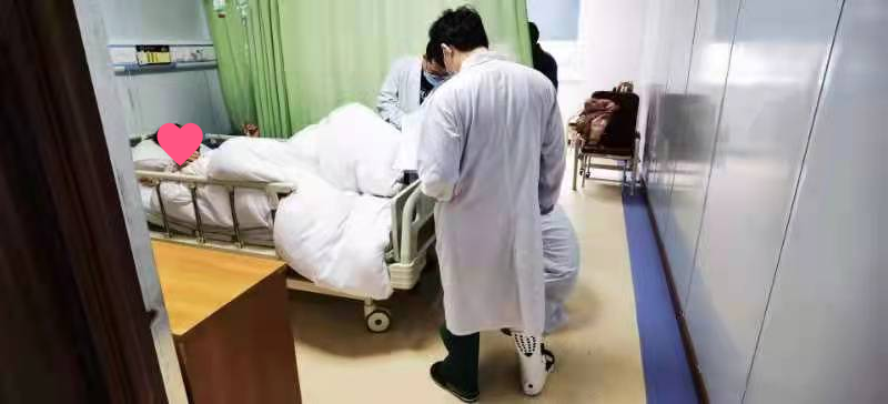 苍南县中医院:绑着绷带的你,真帅!