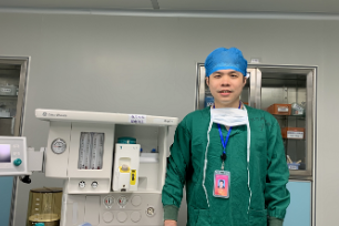 江门市妇幼保健院卢文峰：医院里的斜杠青年