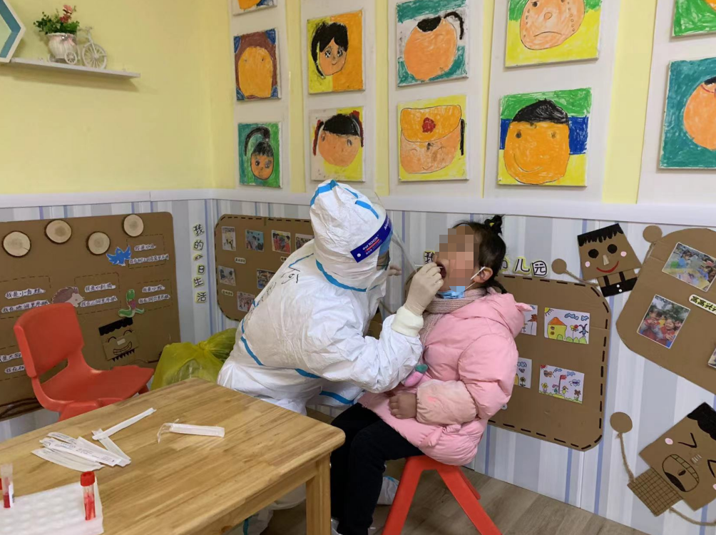 医技护齐上阵，福州爱尔青年突击队助力全民核酸检测提速、再提速