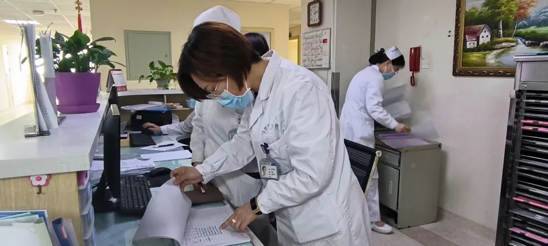 成都誉美医院院长质量大查房：月月自查强制度，改善细节促提升