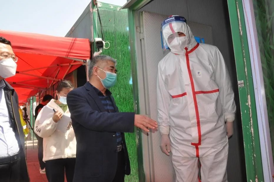 深入防控一线,压实防控责任