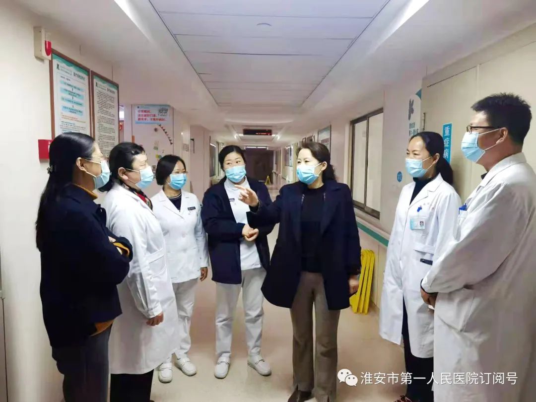 共克时艰 同战疫情 ——吉雅玲副院长带领分管部门负责人指导参与疫情防控工作