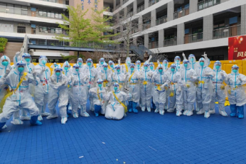 10 多天完成采样逾 18 万人次，北大深圳医院核酸采样队圆满完成任务归来