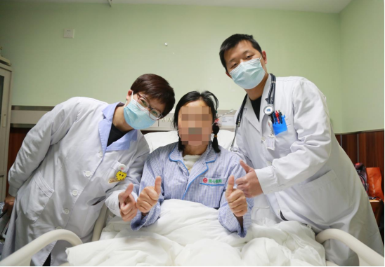 「恐龙血」女子突发主动脉夹层，武汉亚洲心脏病医院 10 小时连夜救治创生命奇迹
