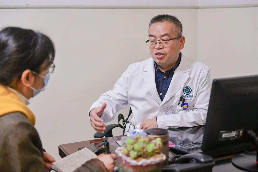 首例！重型再生障碍性贫血单倍体造血干细胞移植患者顺利出仓