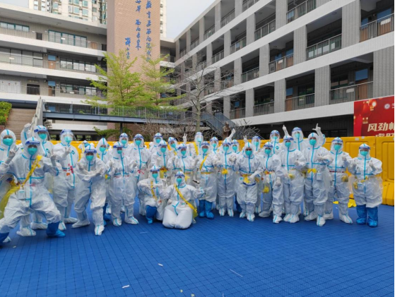 10 多天完成采样逾 18 万人次，北大深圳医院核酸采样队圆满完成任务归来
