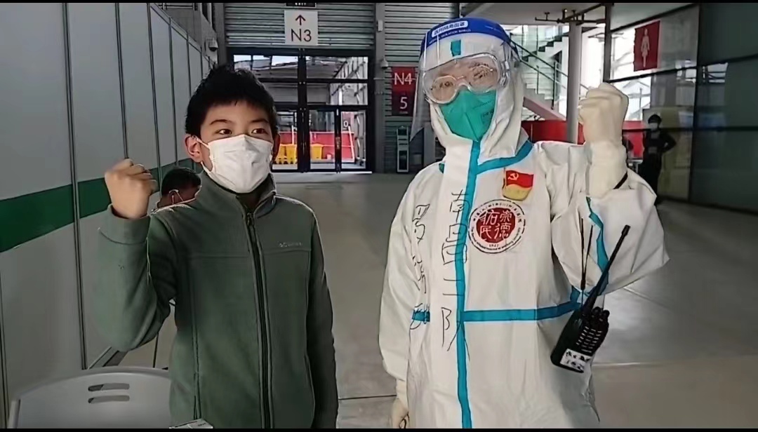 上海 10 岁男孩的《方舱奇遇记》感动江西援沪医疗队员