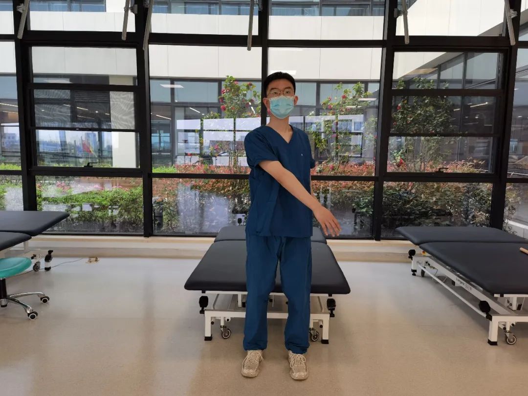 帕金森康复，这几个动作在家就能做