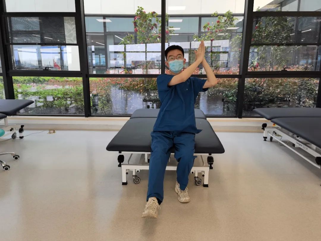 帕金森康复，这几个动作在家就能做