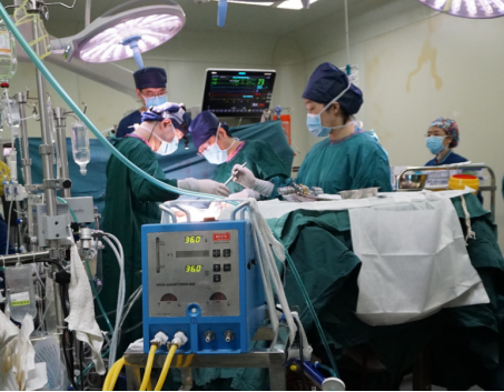 西安交大一附院闫炀团队自主完成西北地区首例腋股转流 VA-ECMO 桥接人工心脏植入手术