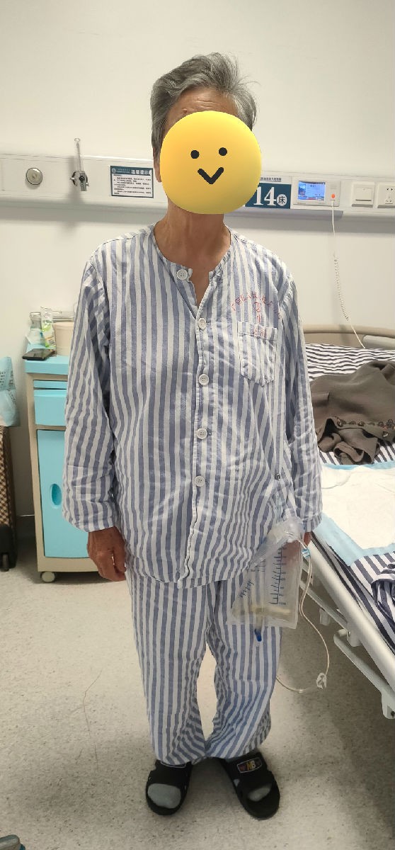 广西壮族自治区人民医院妇科东院院区成功治疗一名重度子宫脱垂等多病症高龄患者