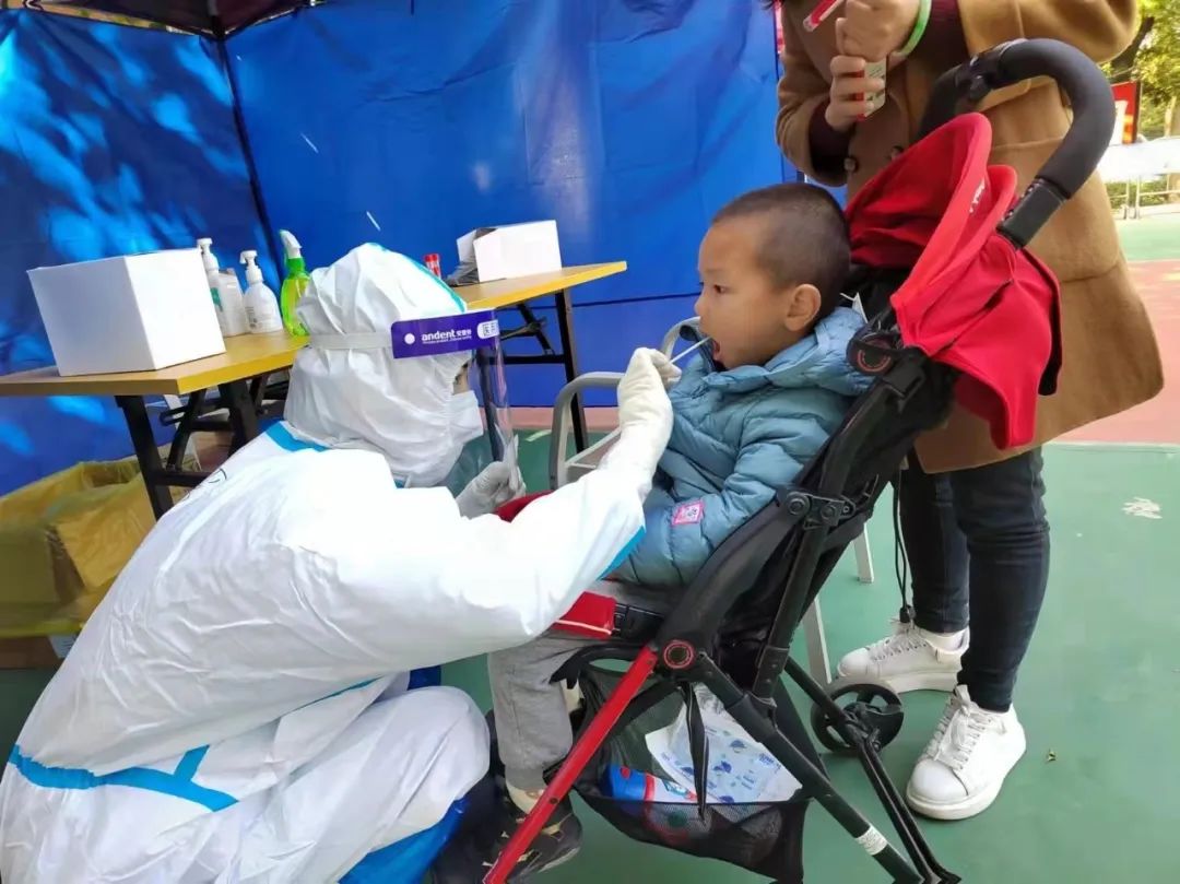 深圳市护士协会表彰抗疫天使，社会办医院 33 名护理工作者入榜