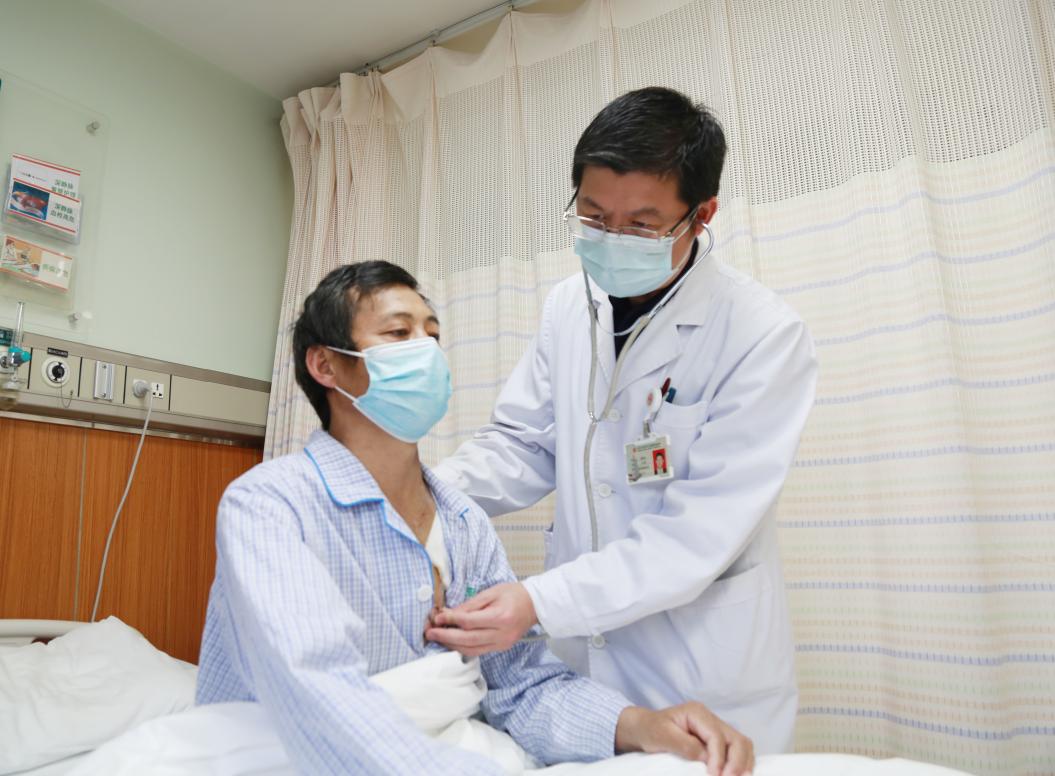 五旬男子同时患有心病肺病罕见病 亚心专家解难题