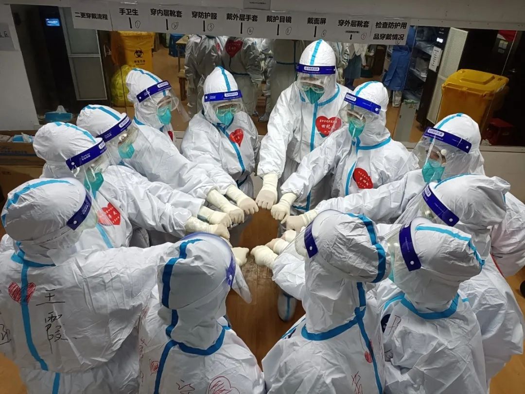 上海「疫」线：在方舱里，有时是治愈，常常是安慰