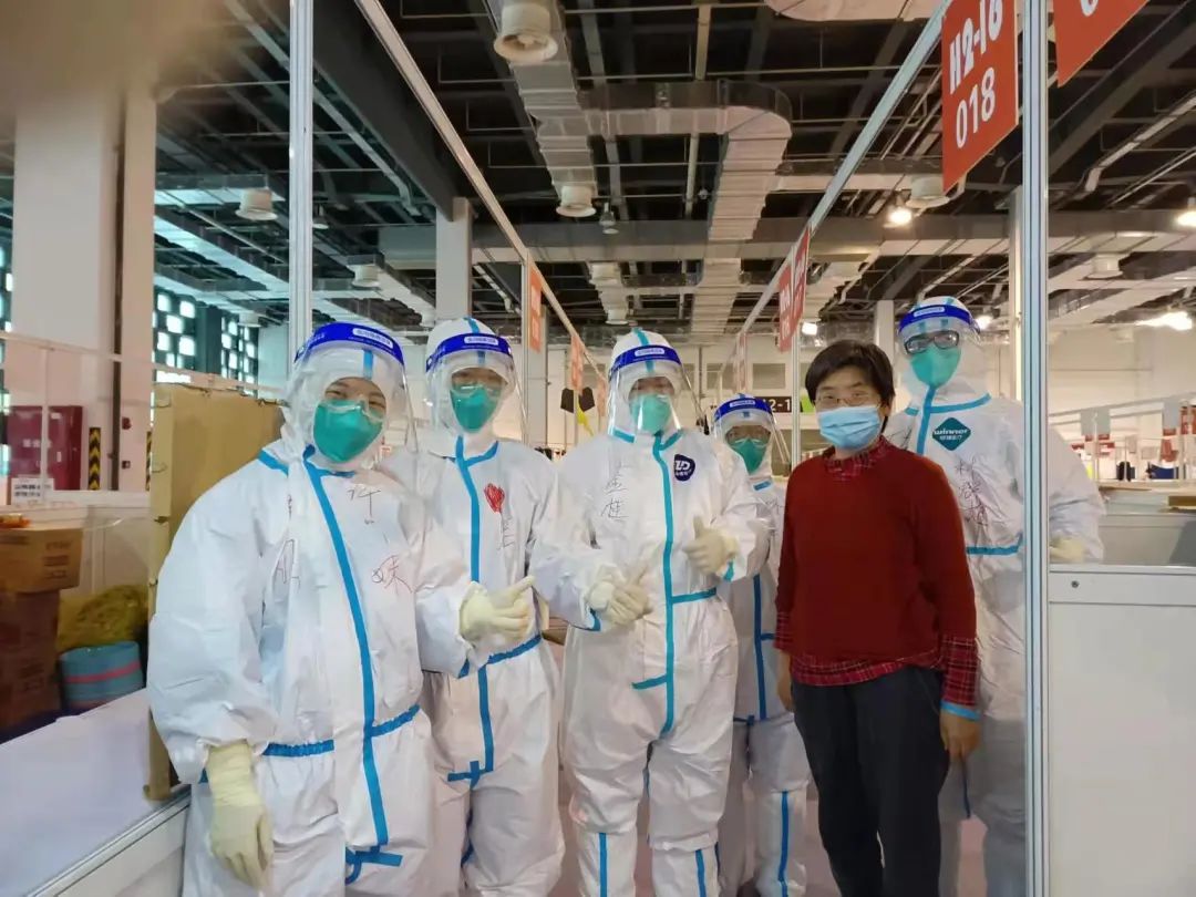 上海「疫」线：在方舱里，有时是治愈，常常是安慰