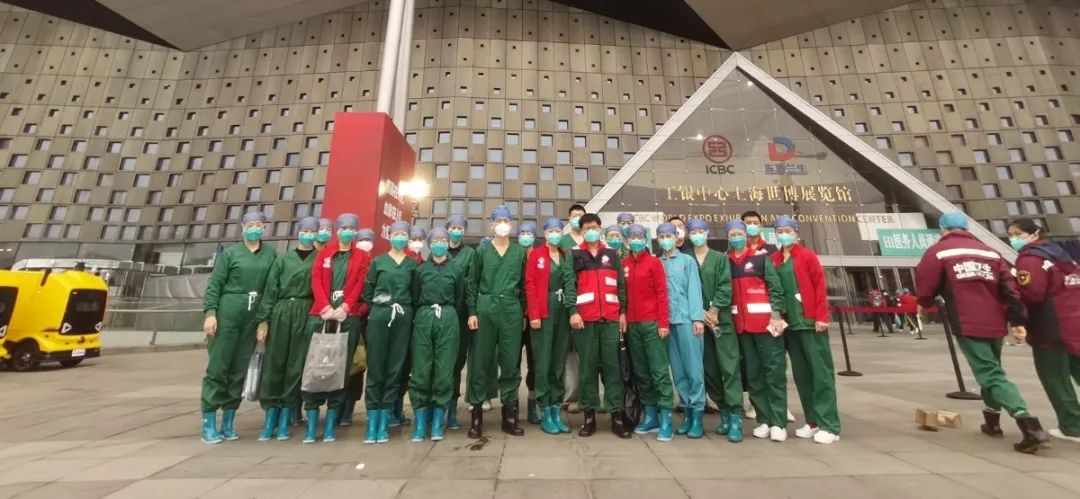 上海「疫」线：在方舱里，有时是治愈，常常是安慰