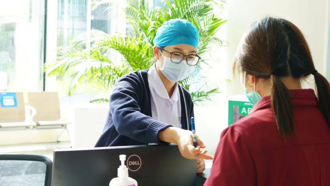 致敬每一位坚守医线的劳动者