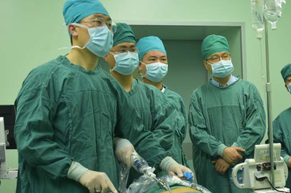 加强医疗人才培养，赋能医疗能力建设：宏信健康「青松动力」临床班开展参访实践