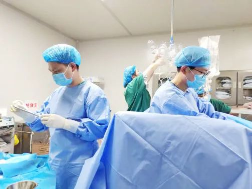 「点滴医生」扶贫愈人心——央视《影响力时代》访谈