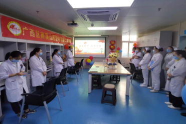 书香致远承恩路，离退不忘情谊深