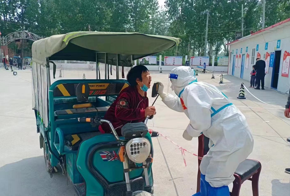 连续 6 天！采样 16.3 万余人次！坚守不问归期，向「大白」致敬