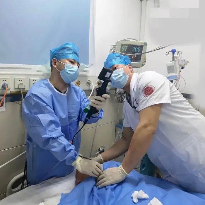 医疗新技术：苍南县中医院开展首例床旁支气管镜检查