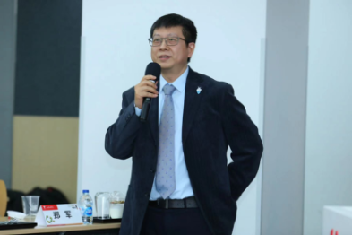 安贞医院郑军：不要成为「手术匠」，要注重外科思维的培养