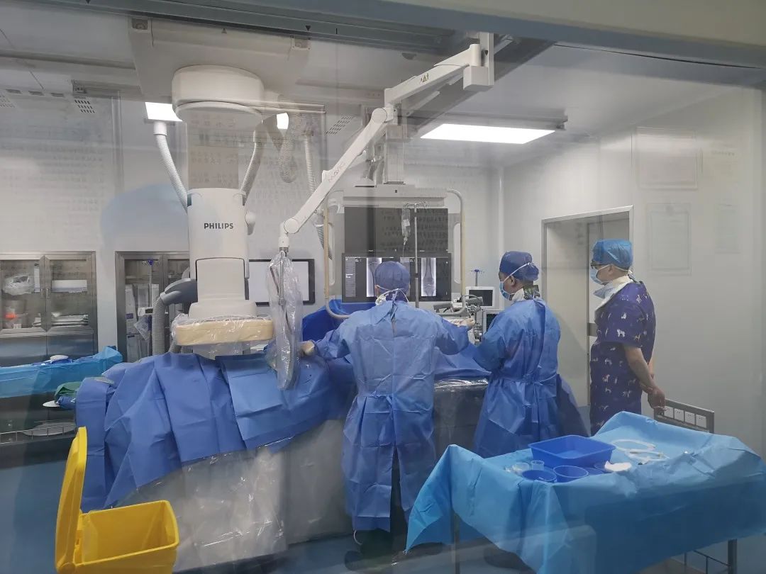 北京中医医院顺义医院疮疡血管外科成功完成首例下肢动脉球囊扩张、置管溶栓术