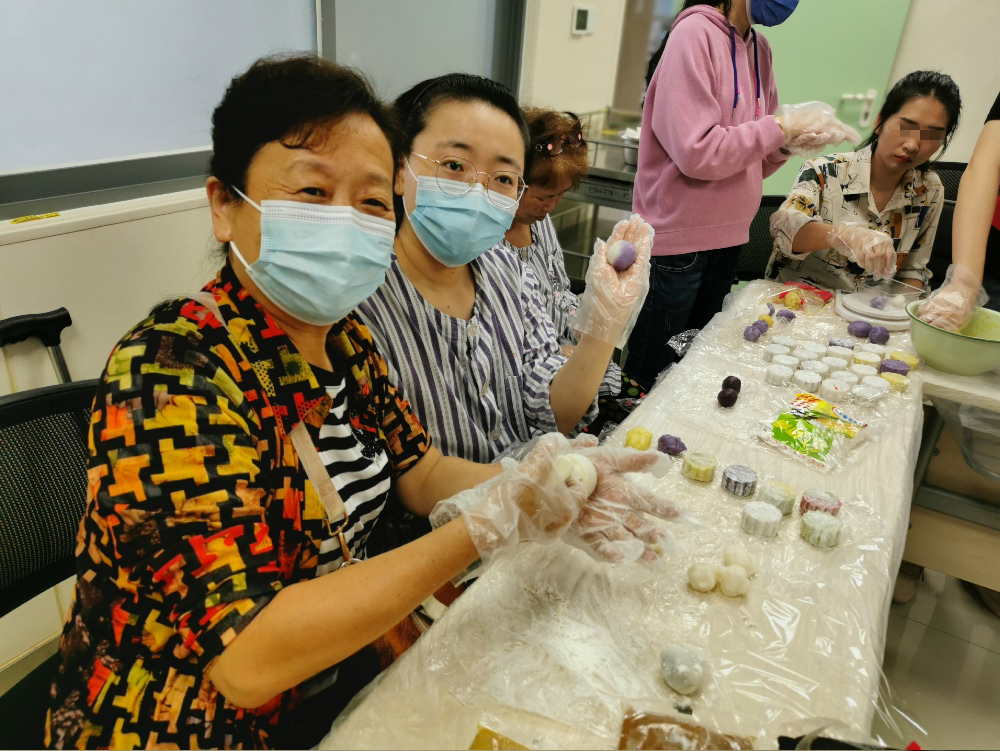 三十载护理之路，患者认可是她前进的动力——记 2022 年中华护理学会「杰出护理工作者」黄沂
