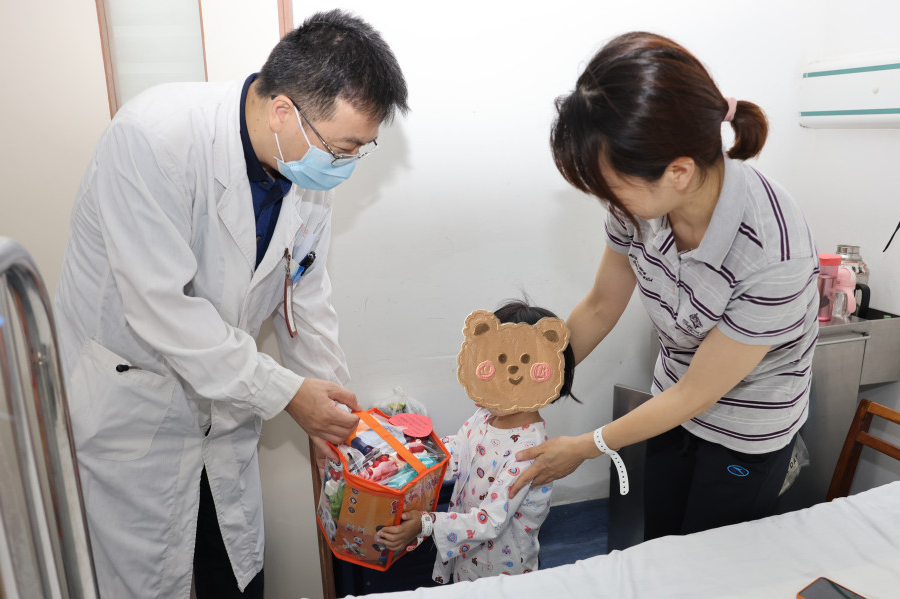 广西医科大一附院多科室举行六一儿童节主题活动