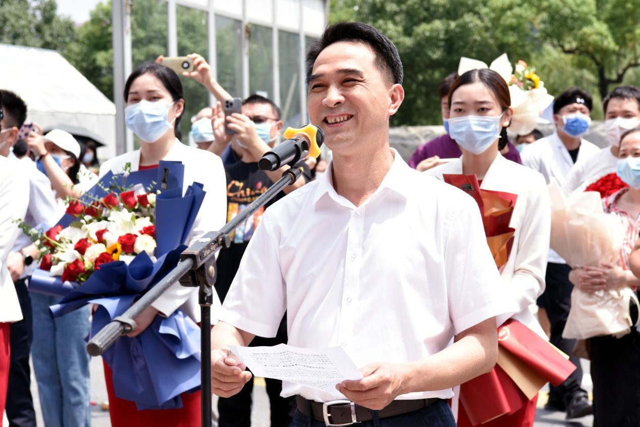 无畏逆行，载誉归来！南昌大学二附院隆重举行援沪医疗队平安凯旋欢迎仪式