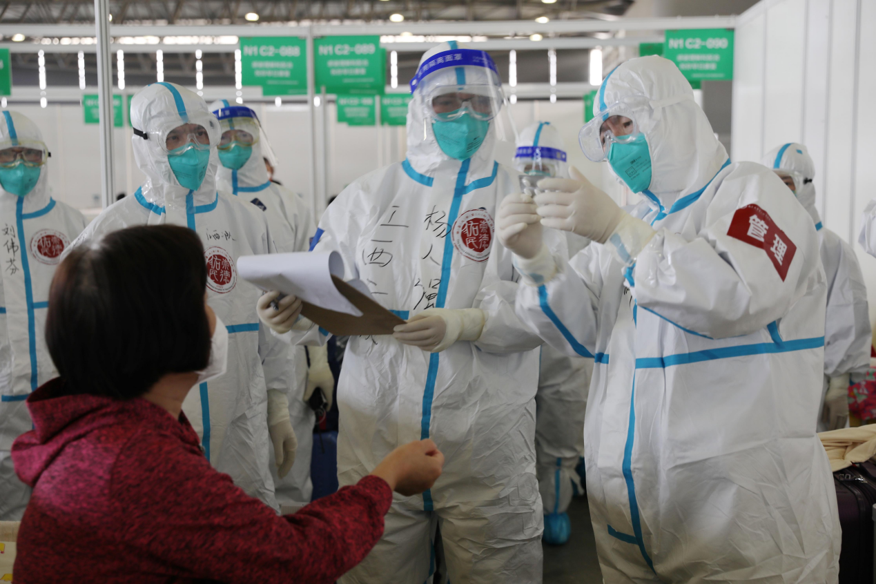 无畏逆行，载誉归来！南昌大学二附院隆重举行援沪医疗队平安凯旋欢迎仪式