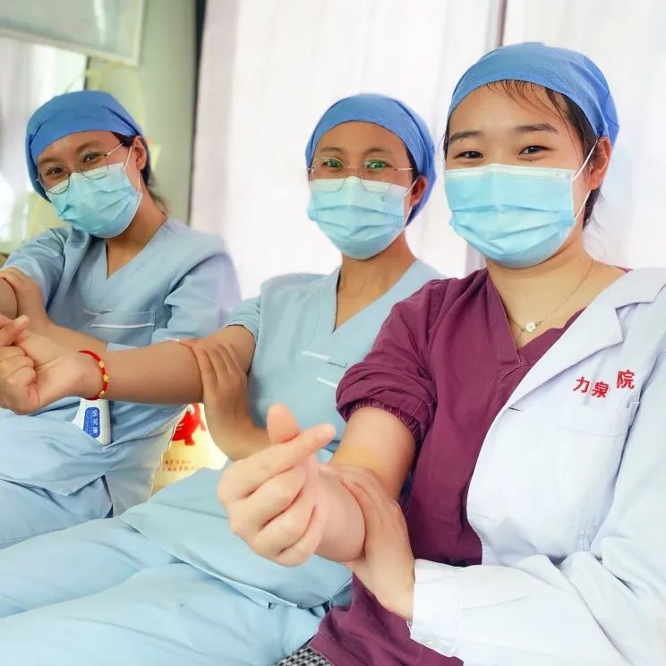 一周 2 场爱心献血活动，为爱逆行，为生命续航！